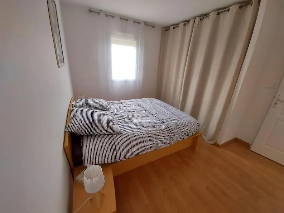 Maison Lumineuse, Quartier Calme, Proche Mer, 8 Personnes Santec Holiday home